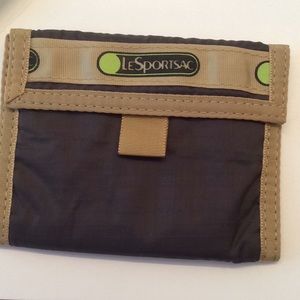 NWOT LeSportsac Wallet